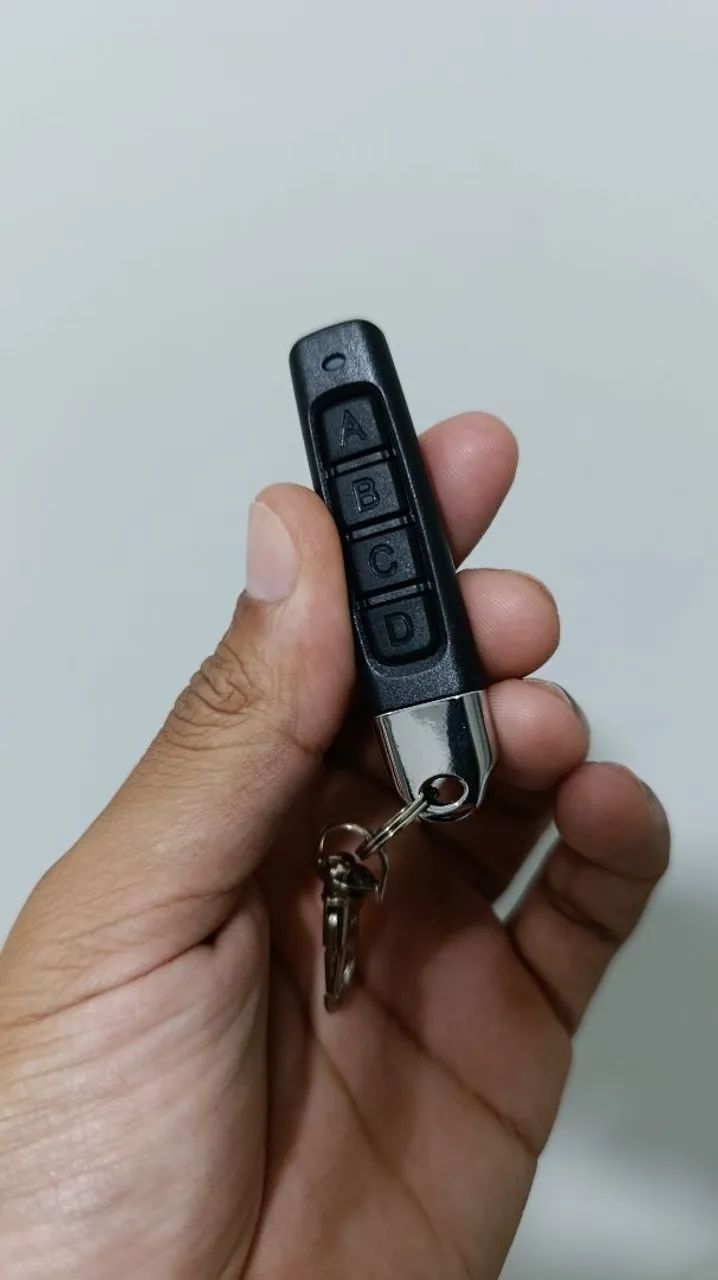 Controle copiador para portão de elevação.