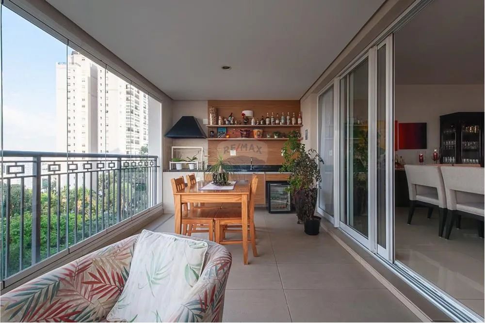 Apartamento tipo para venda com 3 quartos, sendo 2 suítes, 170m²