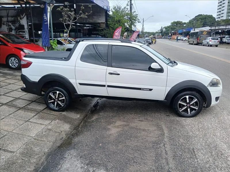 Fiat Strada Trekking 1.6 16V Flex CD 2014 - Foto 4