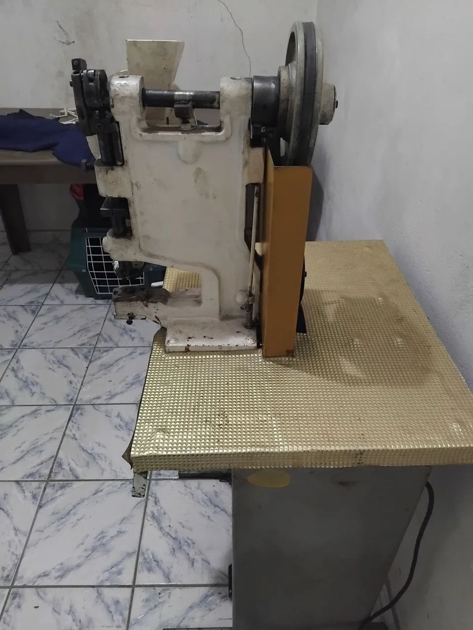 Maquina de ilhois 51 automática elétrica  - Foto 3