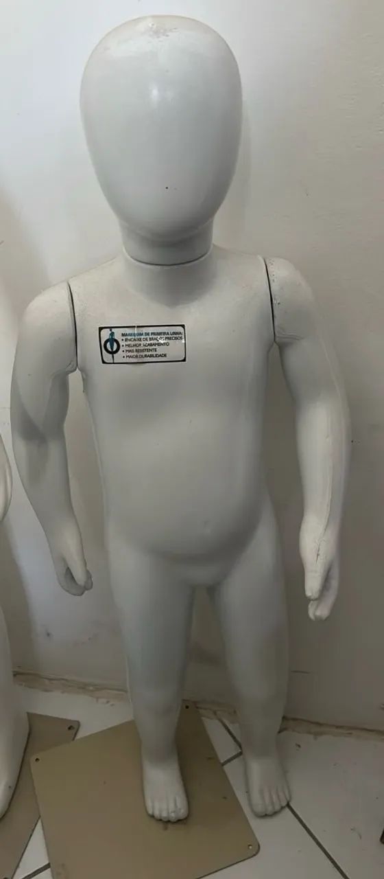 Manequim Infantil Branco - Ótimo para Loja/Vitrine