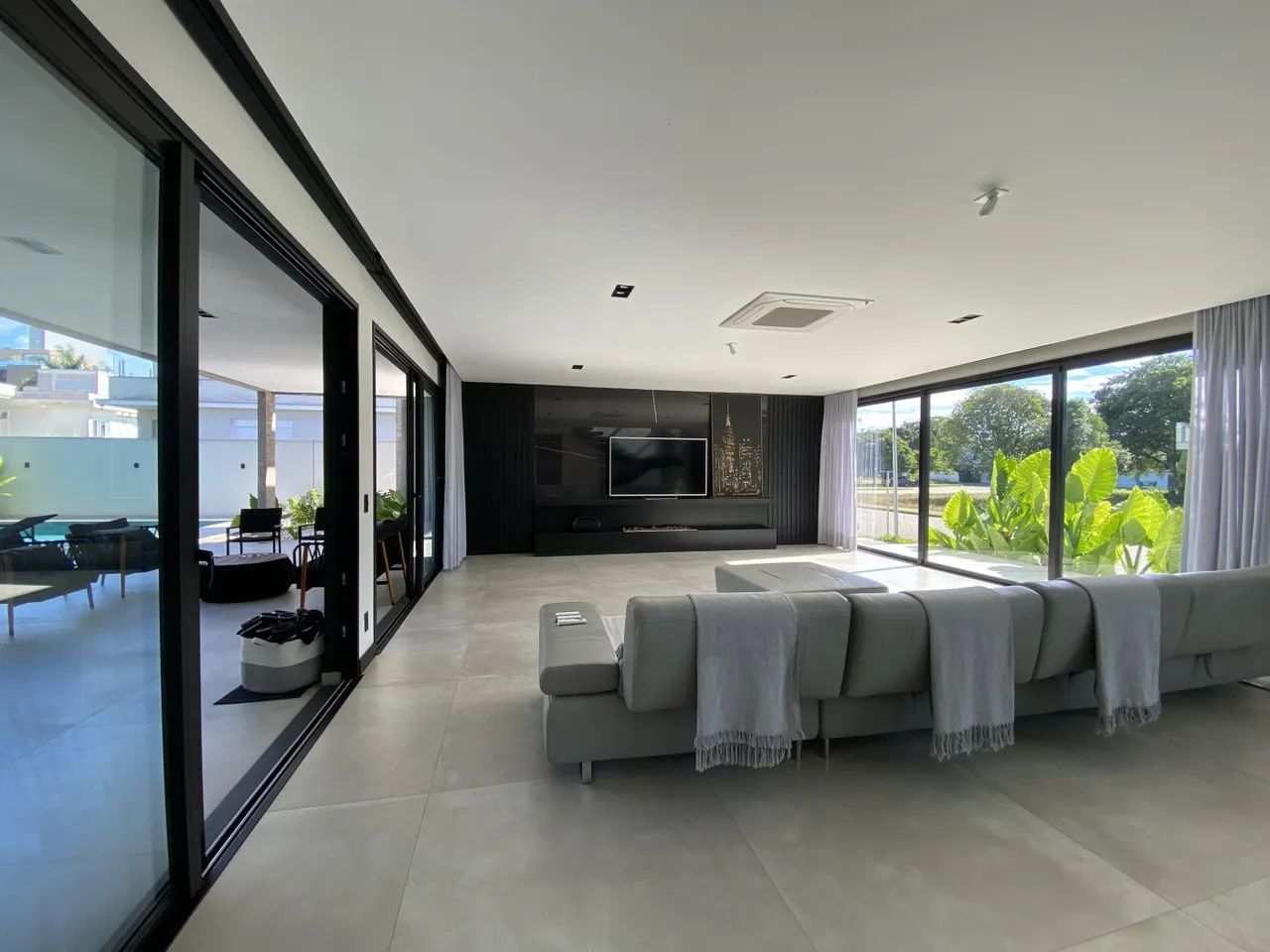 Casa para Locação em Florianópolis, JURERE INTERNACIONAL, 5 dormitórios, 5 suítes, 6 banhe - Foto 12