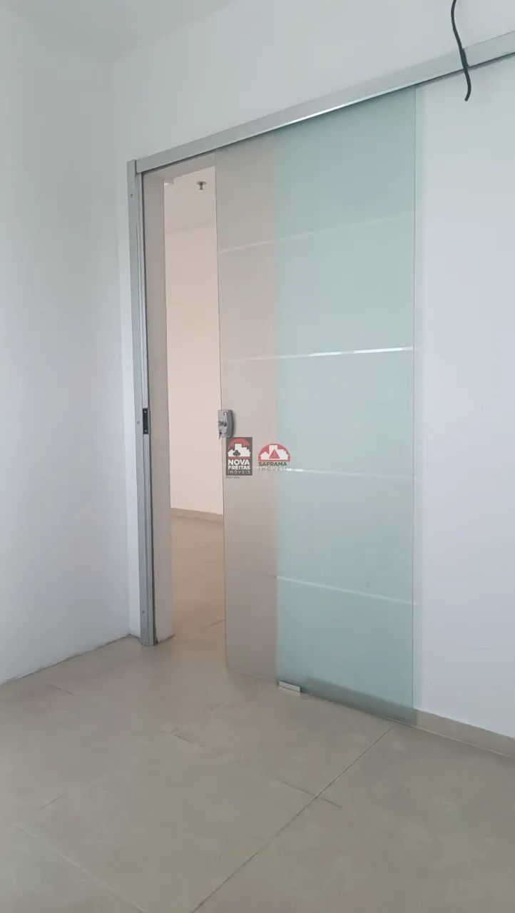 Sala Comercial à Venda no Centro de Jacareí - Foto 2