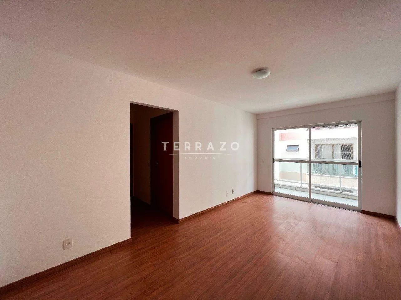 Apartamento para locação com 2 quartos e Teresópolis/RJ - Cód 313