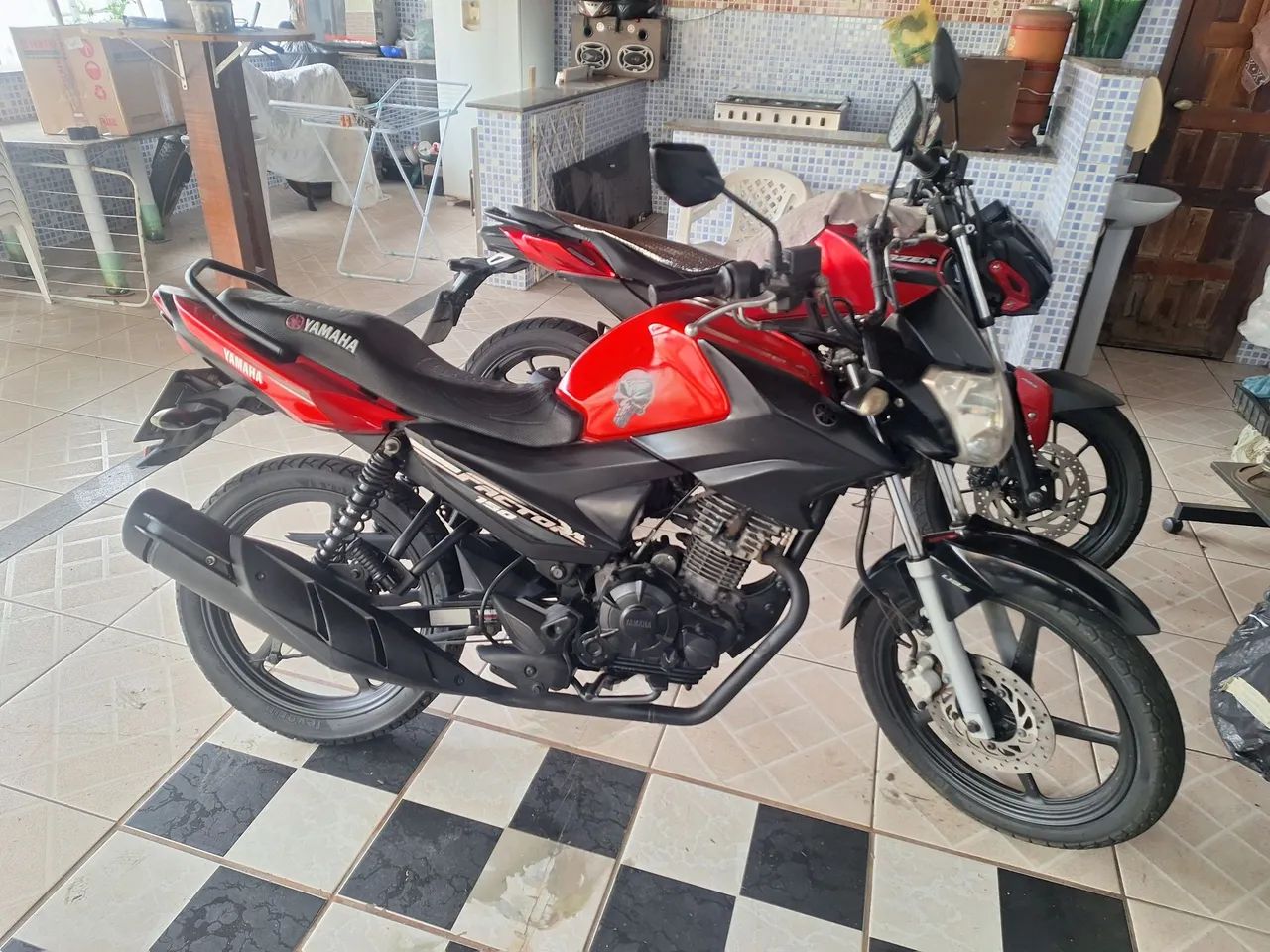 Factor 150 2020 completa em dia e funcionando. 