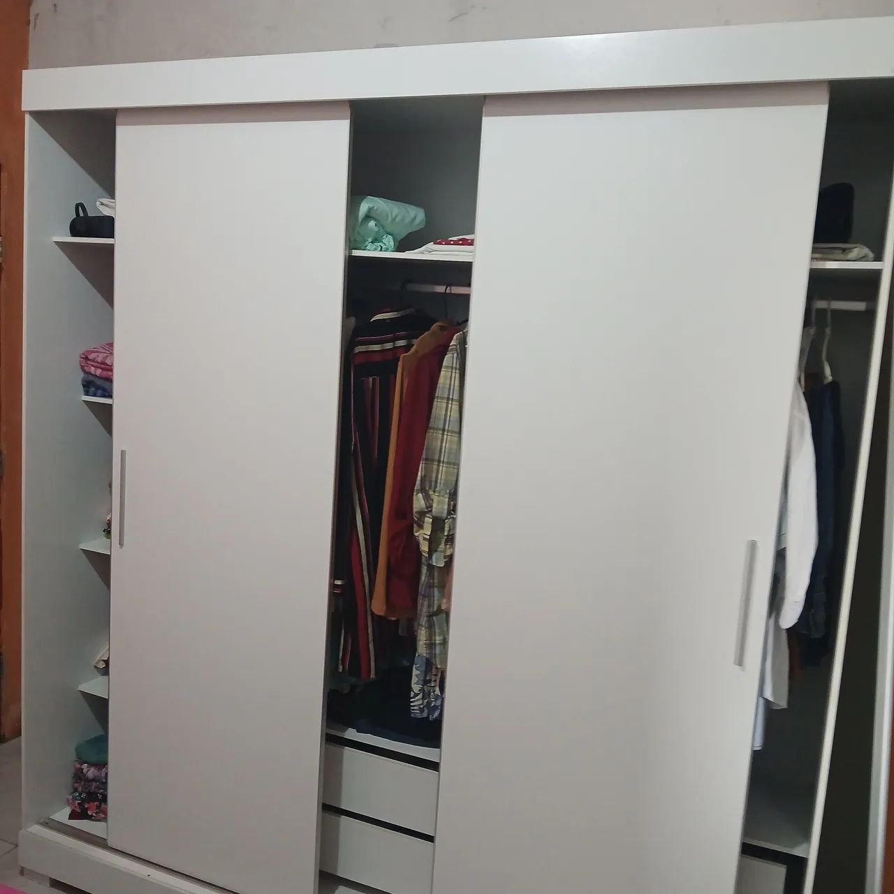 Guarda Roupas 3 Portas