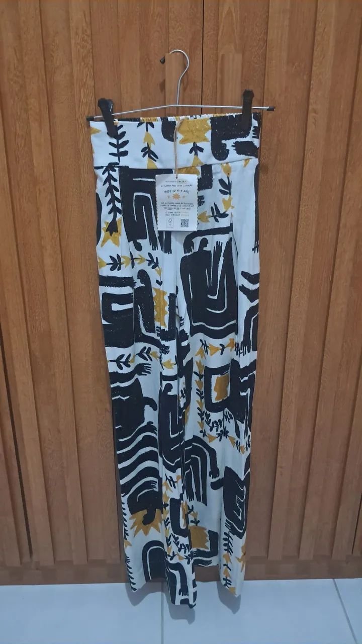 Calça pantalona estampada Incerti nova PP - Foto 3