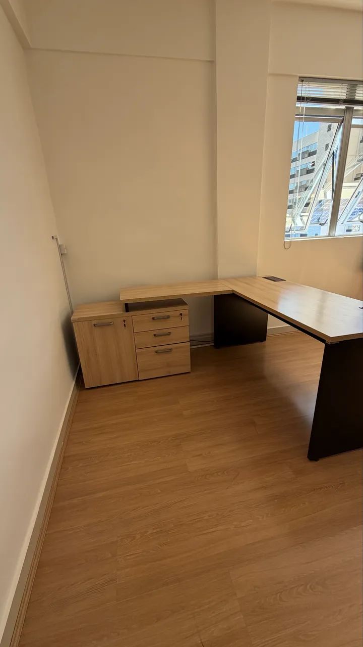 Mesa e armário de escritório  - Foto 3