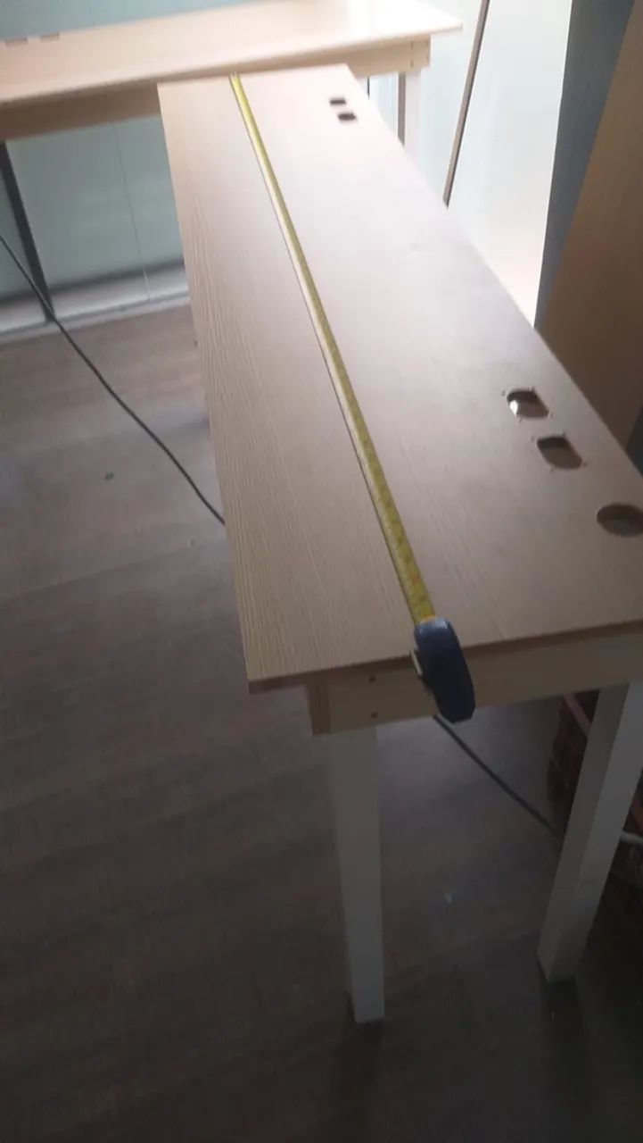 Mesa de escritório/Escrivaninha em L 