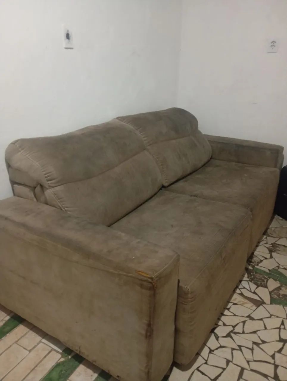Sofá retrátil pra vender ou trocar por poltrona ou tapete - Foto 3
