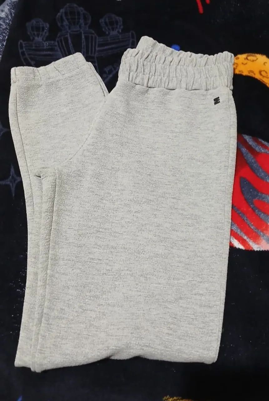 Vendo calça seminova 