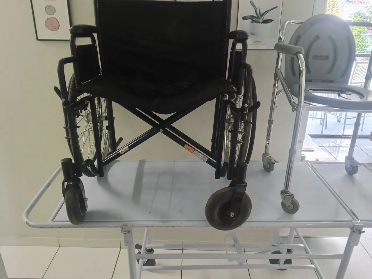 cadeira de roda hospitalar 
