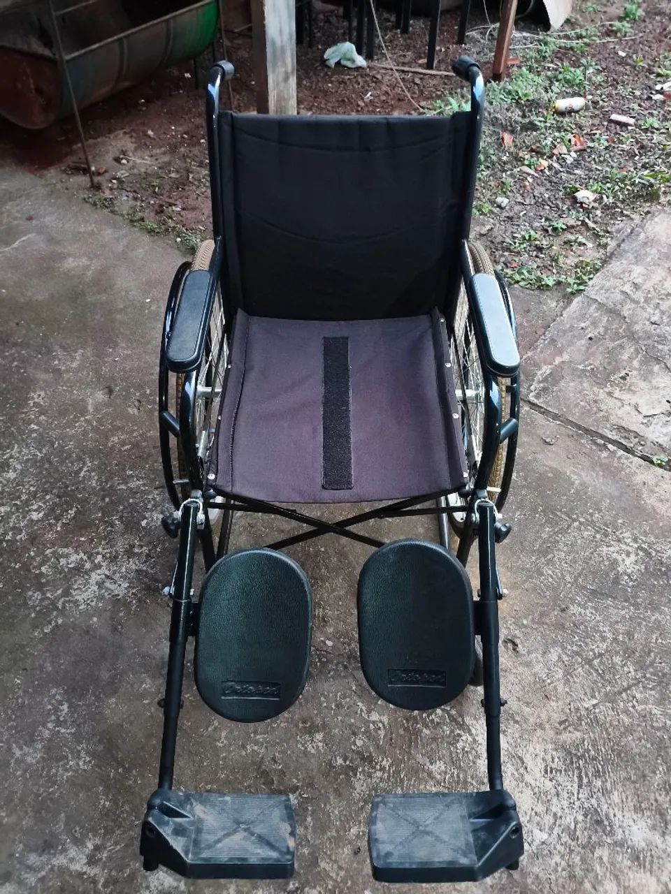 Vende-se cadeira de rodas  - Foto 5