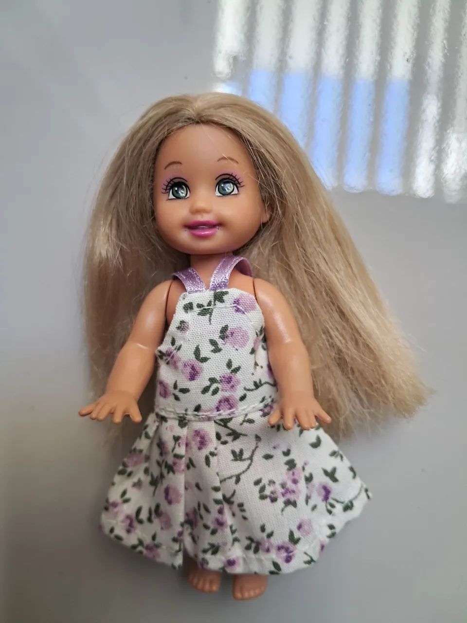 Boneca Kelly irmã da Barbie da Mattel. Produto bem conservado 
