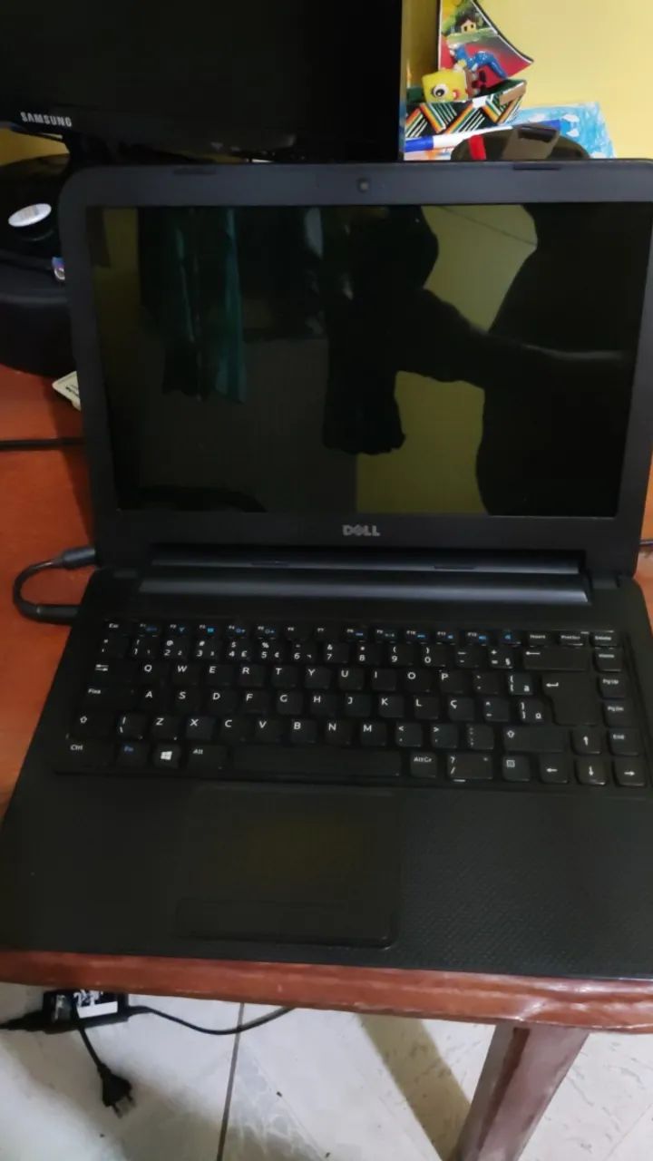 Notebook Dell 3421, Core I3-3217U, 12 GB de RAM, 14 Polegadas