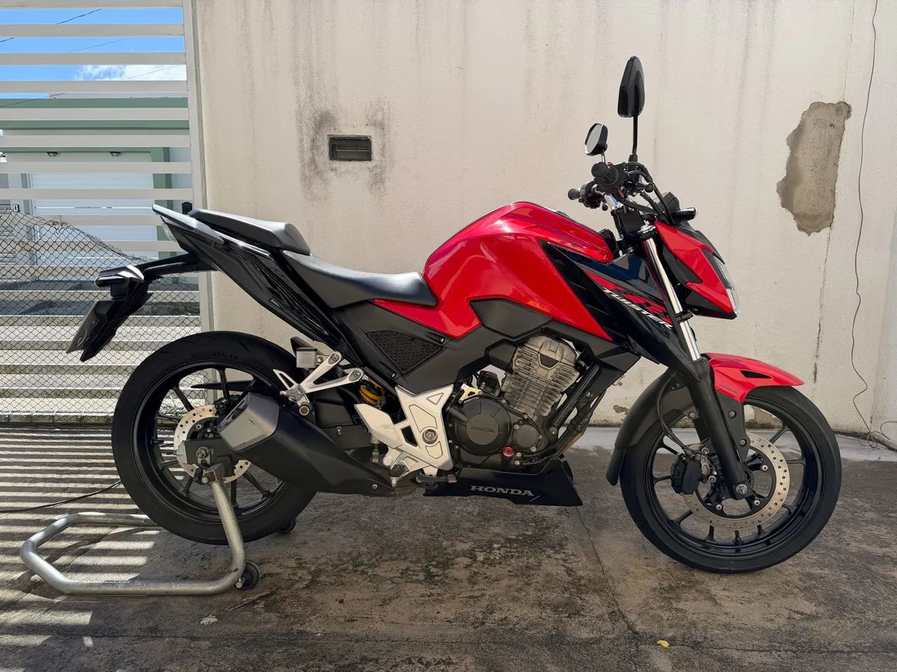 CB 300F TWISTER  - Foto 4