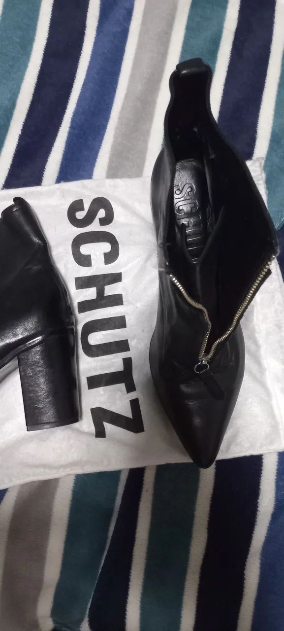 Bota couro legítimo schutz nova 38 - Foto 2