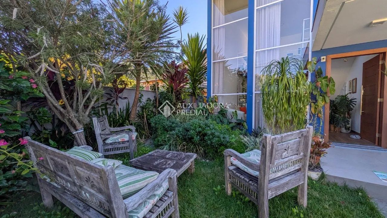 Oportunidade - Casa a 600 metros da Praia dos Açores - Foto 5