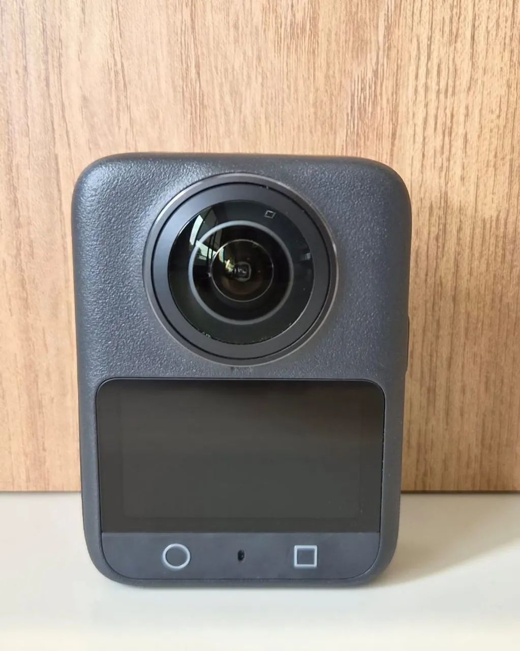 Câmera DJI Osmo 360 Adventure Combo