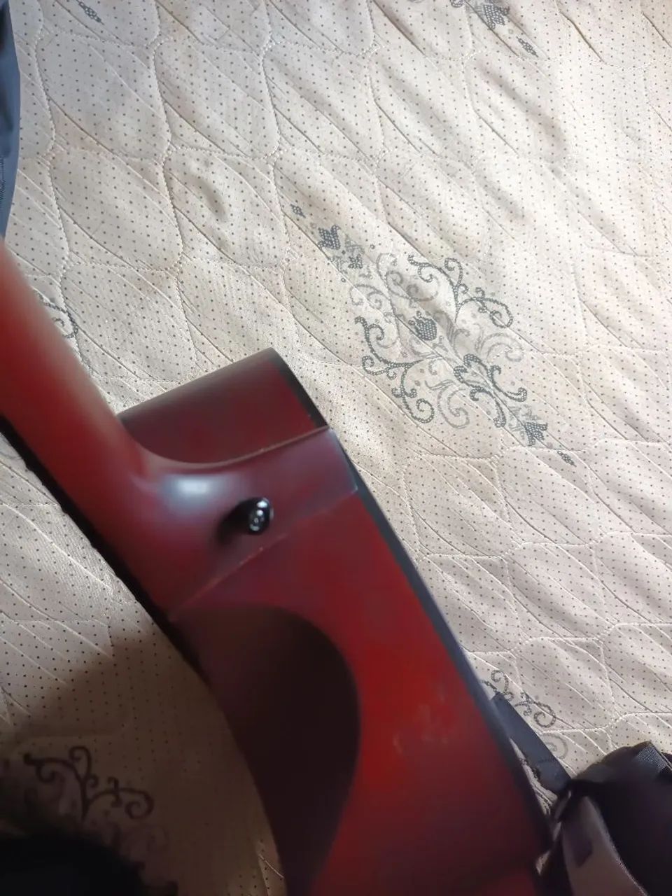 Violão semi-novo 