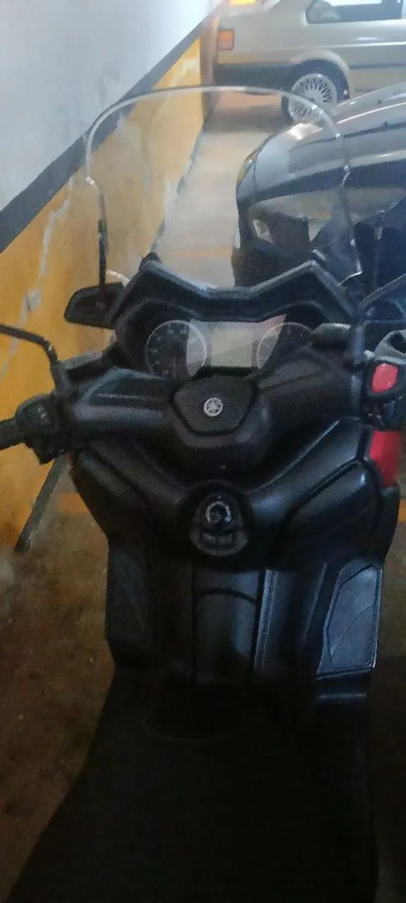 XMAX 250 - Foto 2