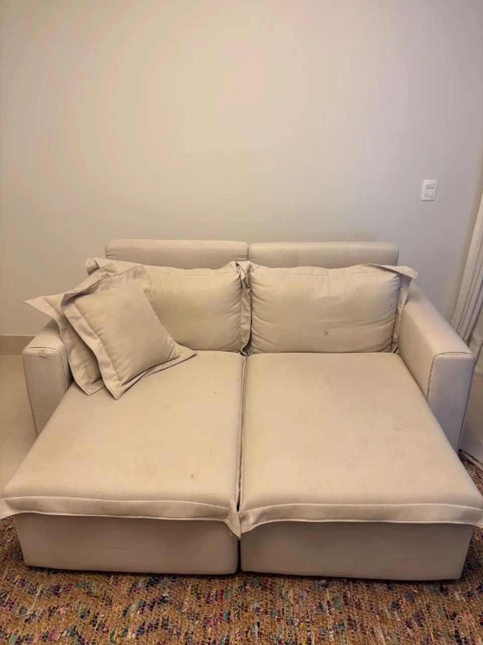VENDO SOFÁ DE 2 LUGARES - R$ 1.300