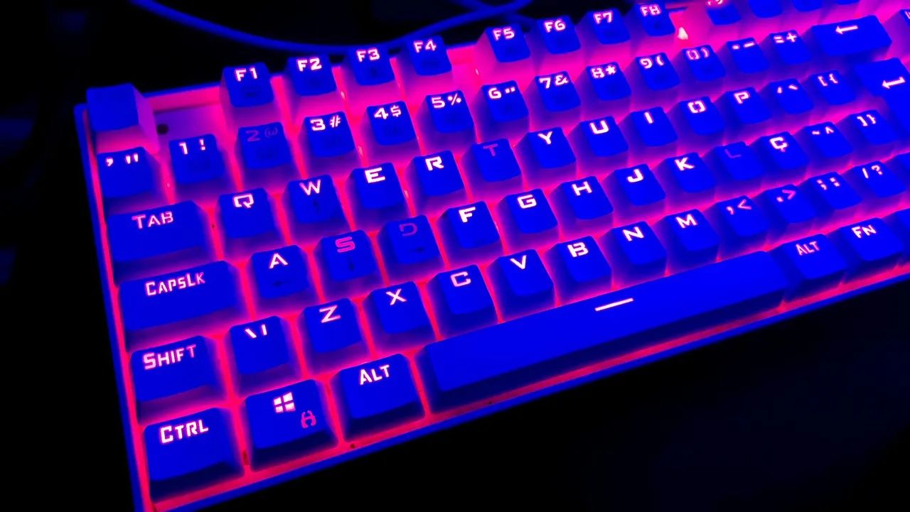Teclado Mecânico Redragon Kumara Branco + Brinde - Foto 2