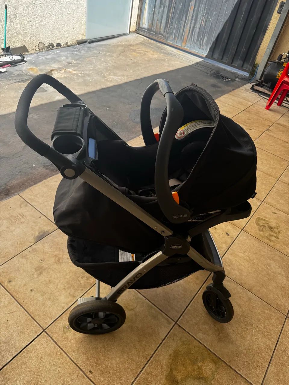 Carrinho de bebê Chicco Bravo Travel System 3x1 - Foto 4
