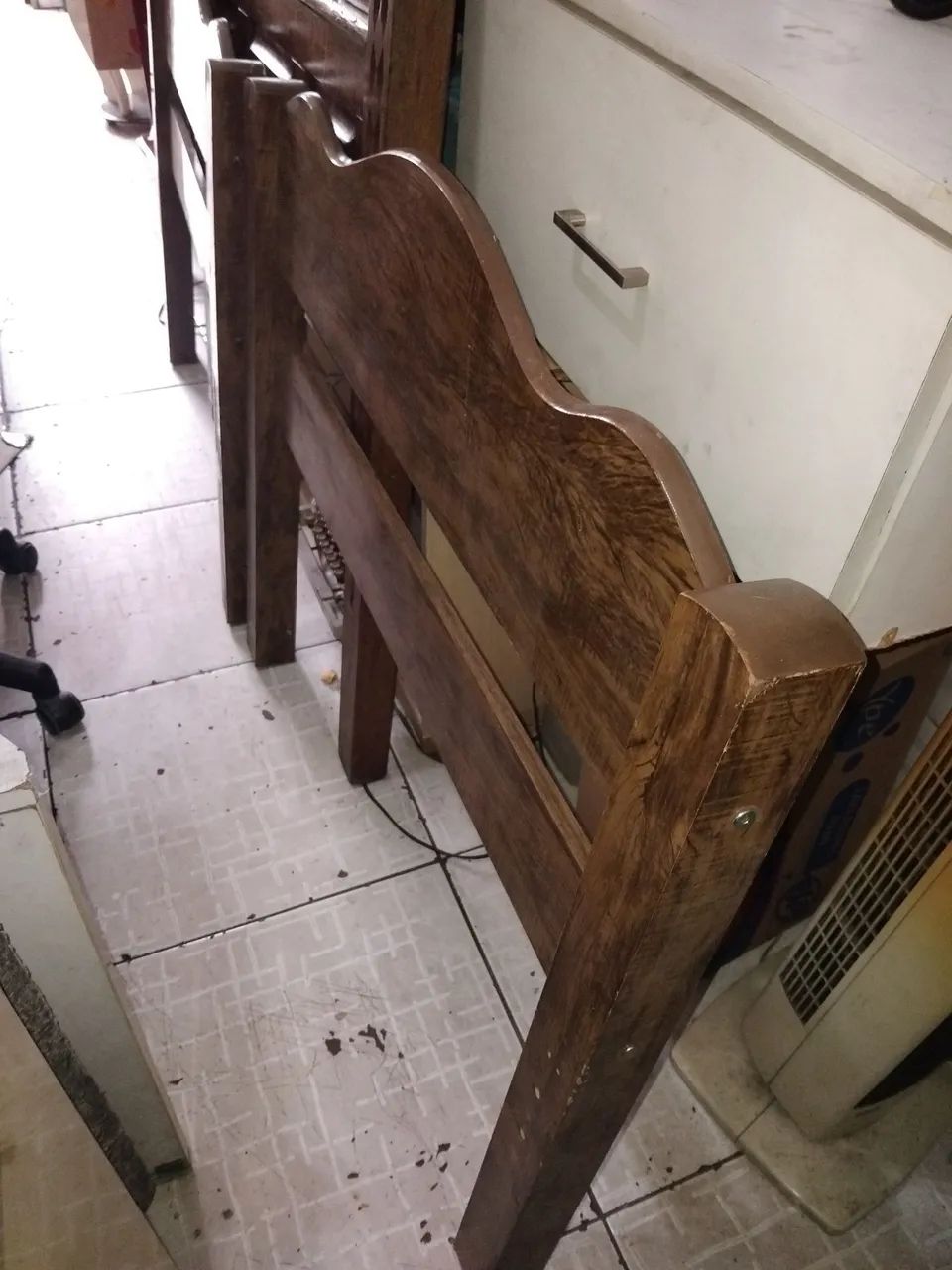 Linda cama solteiro em bom estado. - Foto 3
