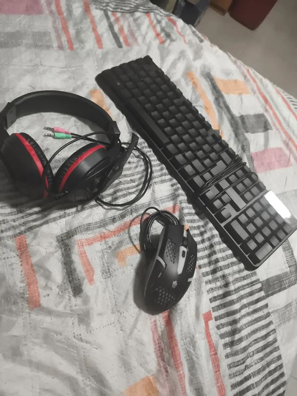 Kit teclado, mouse e headset gamer