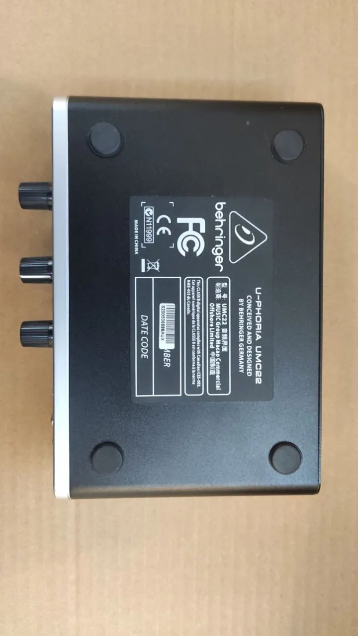 Interface de audio Behringer U-Phoria UMC22 - Foto 4