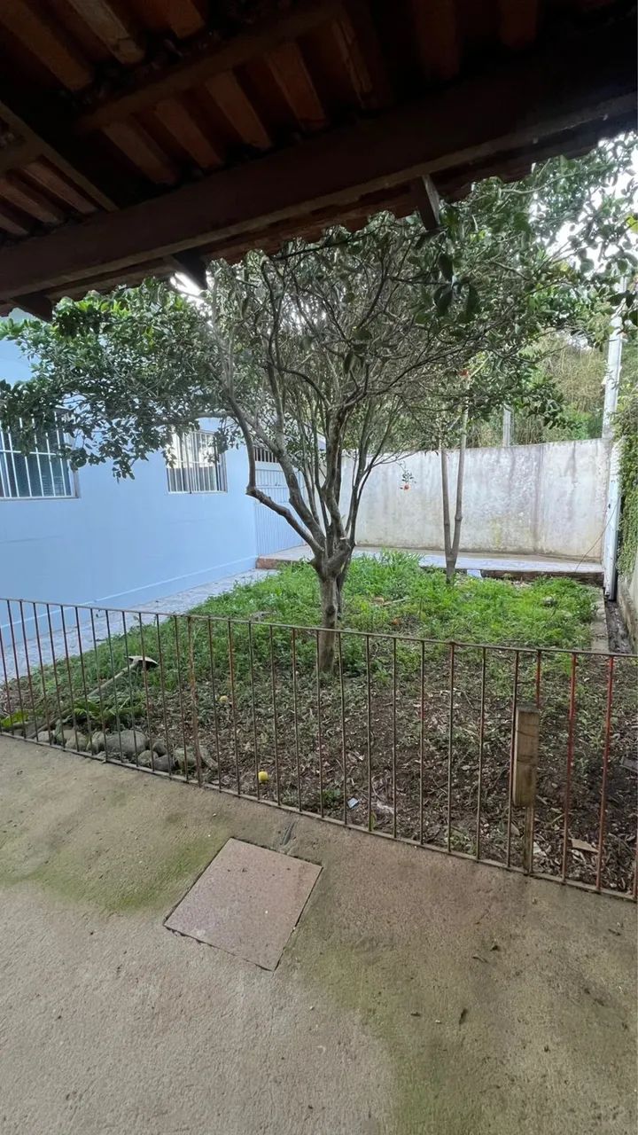 ALUGO CASA UMBARA