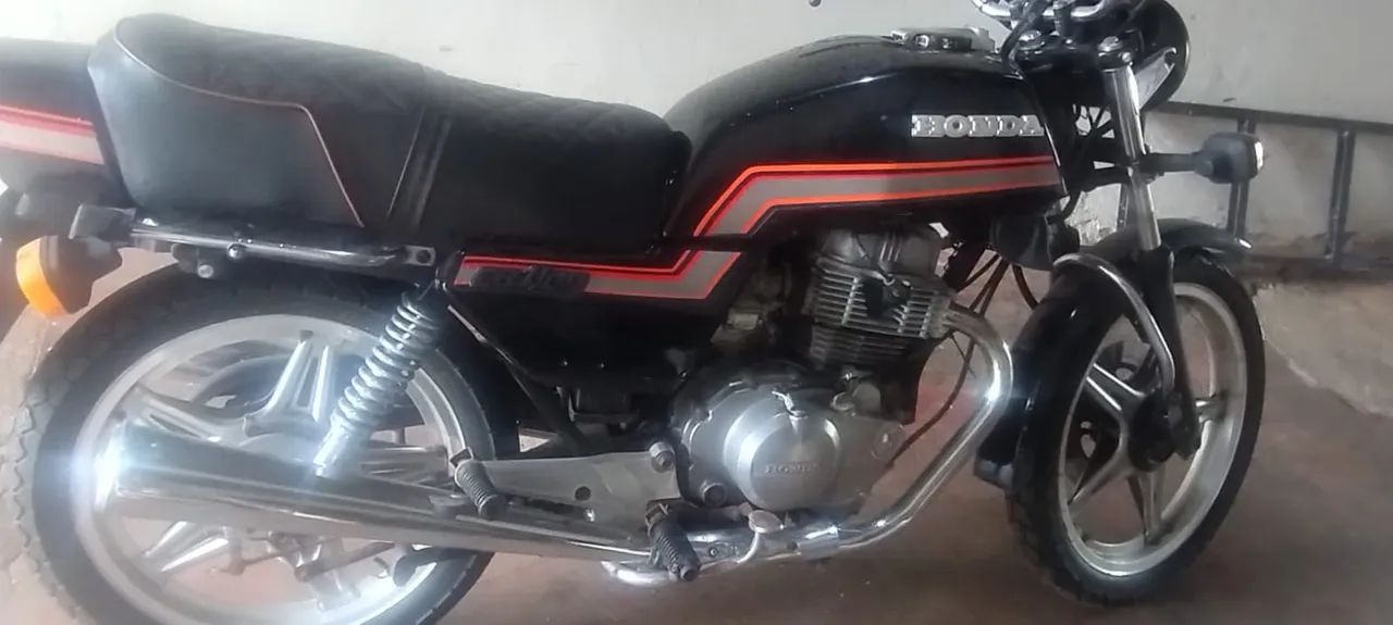Moto CB 400  - Foto 3