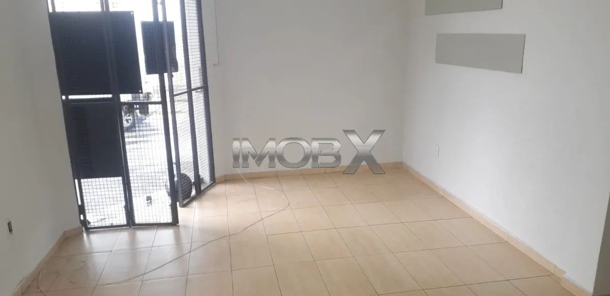 Casa para aluguel com 200 m² em Centro, Bauru - SP