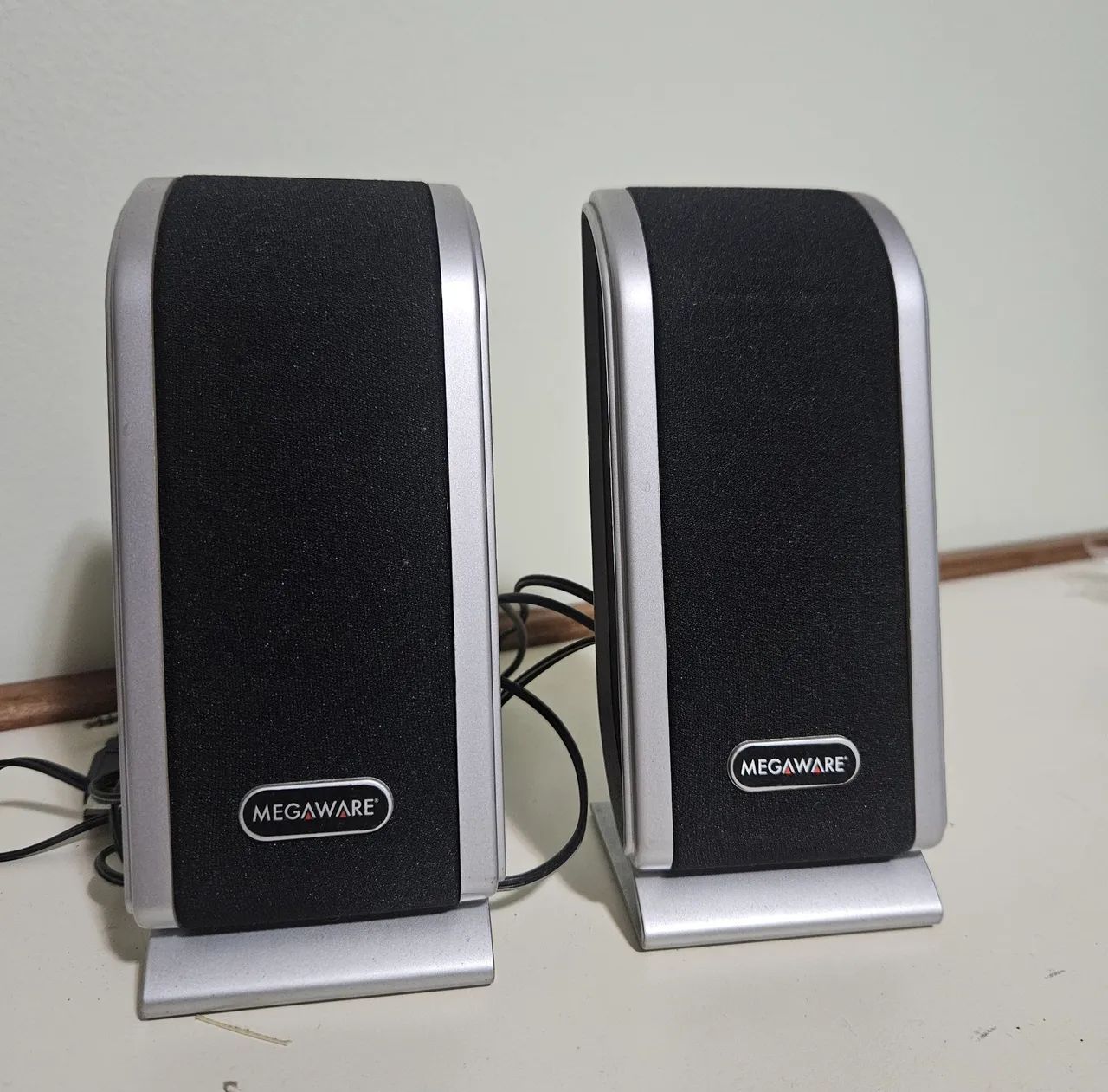 Caixas de som Megaware multimídia