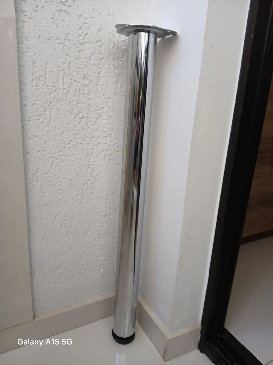 Pé metálico para mesa 76cm