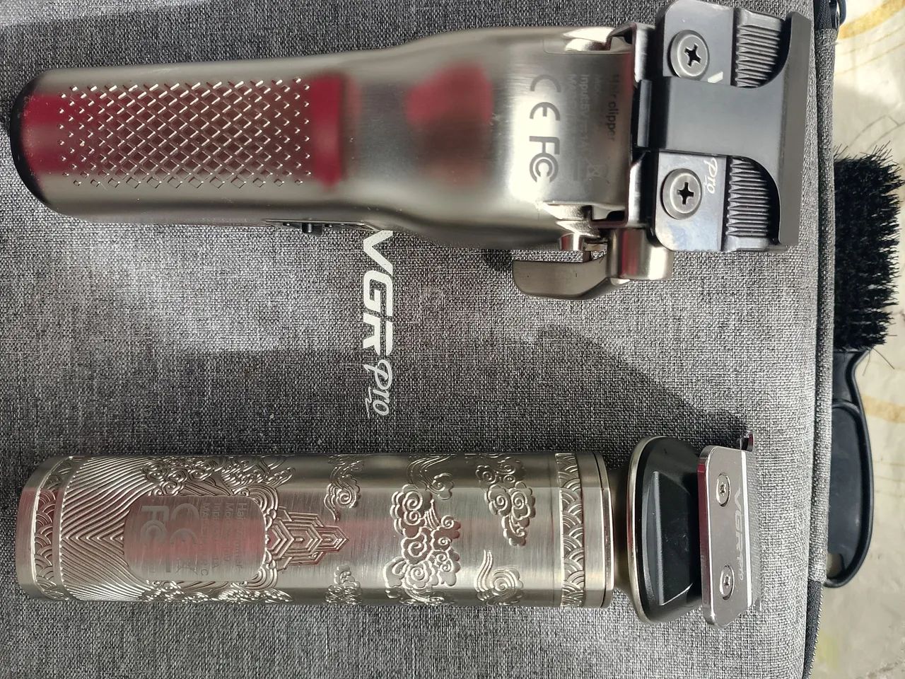 Máquina de cortar cabelo VGR pro - Foto 4