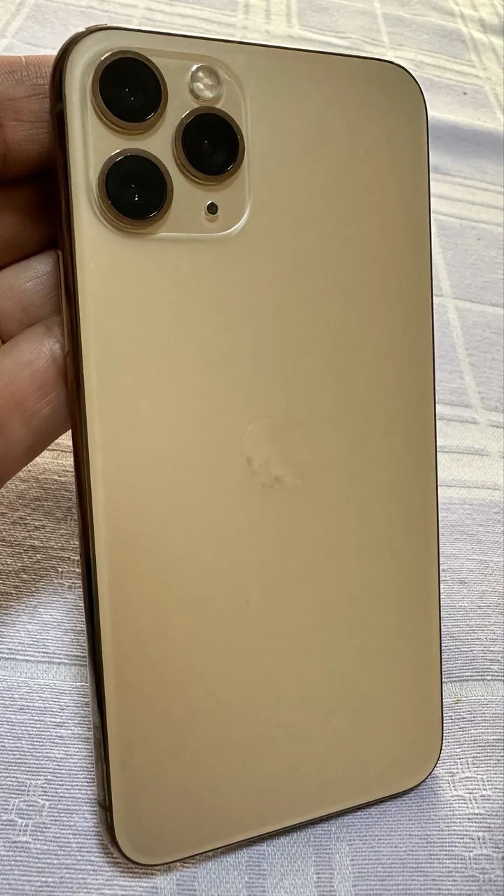 iPhone 11 dourado - Para retirada de peças 