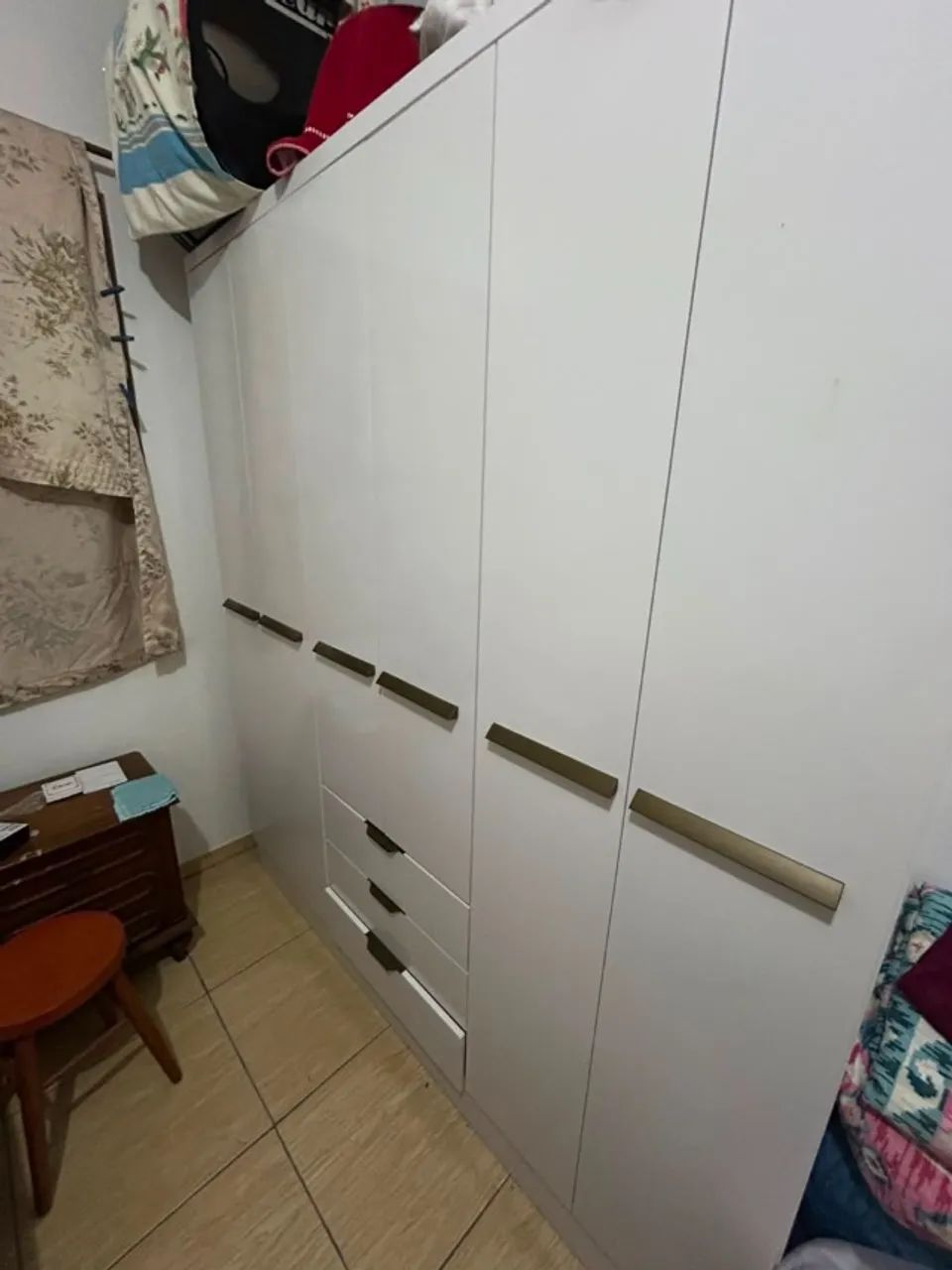 Guarda-roupa com 6 portas e 3 gavetas - Foto 2