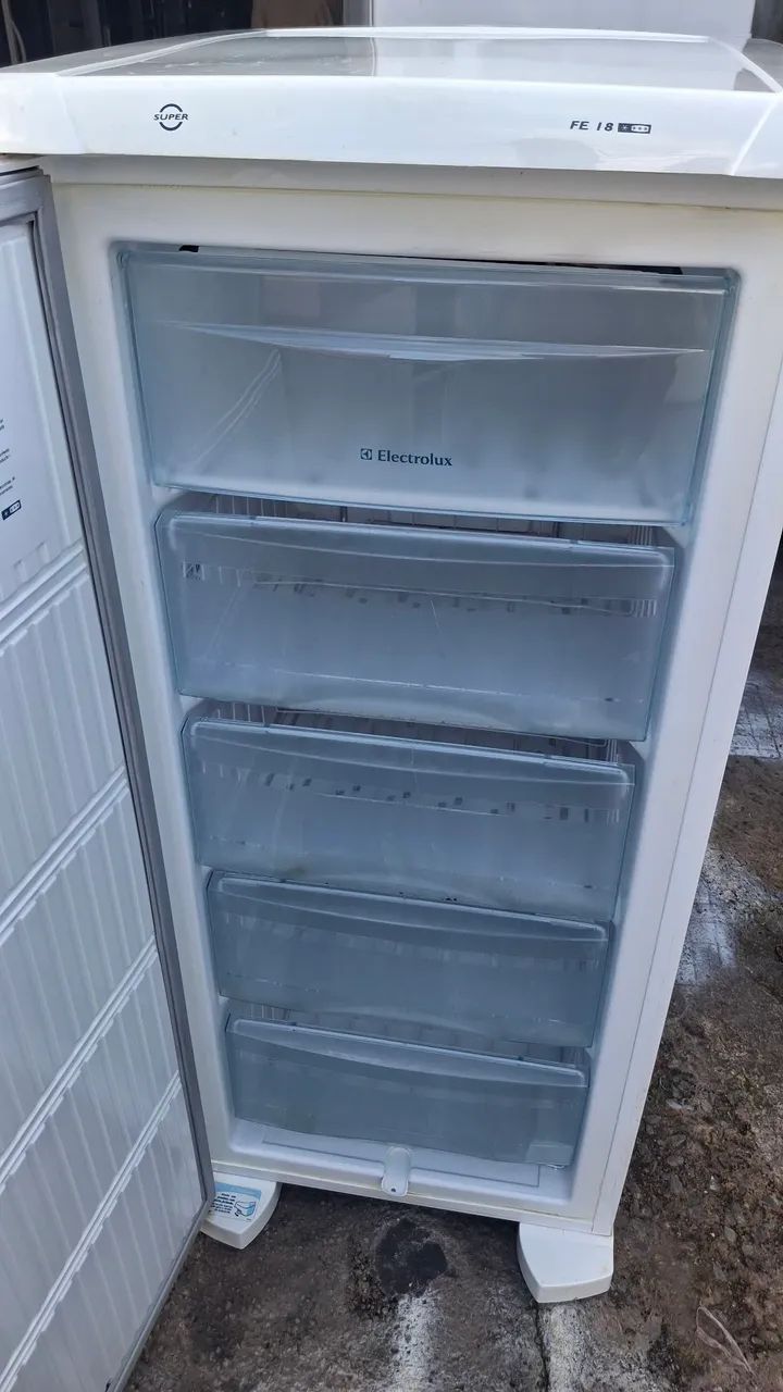 FREEZER VERTICAL ELECTROLUX SEMI-NOVO - Foto 5