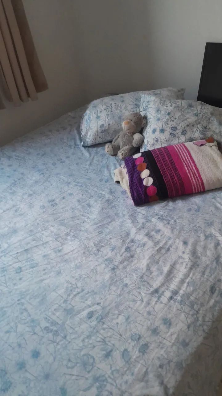 Vende cama  Quenn