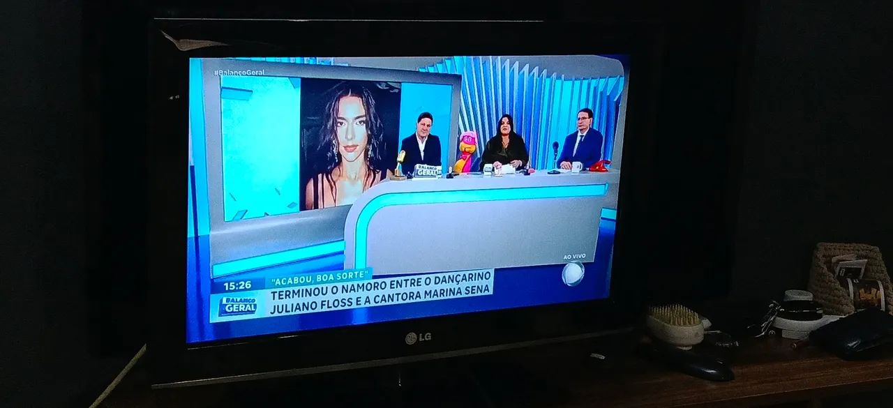 Tv LG 26 polegadas LCD , não é smart 