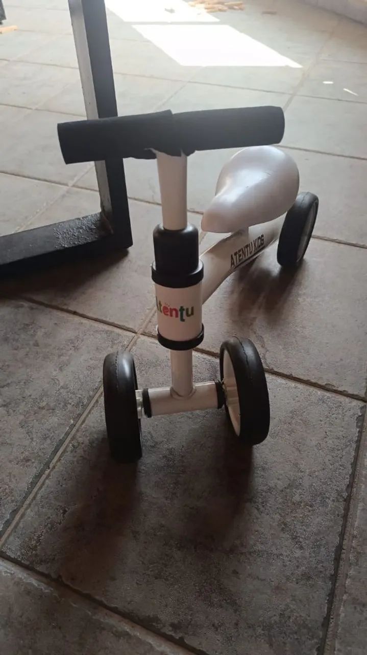 Bicicleta de equilibrio - Foto 4