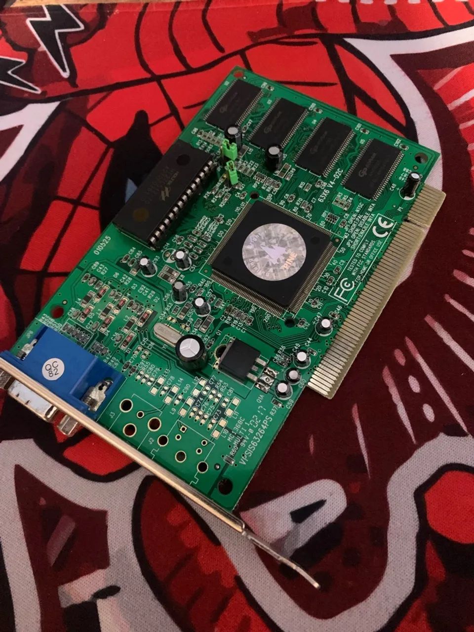 Placa de vídeo Pine Sis 6326 8mb VGA