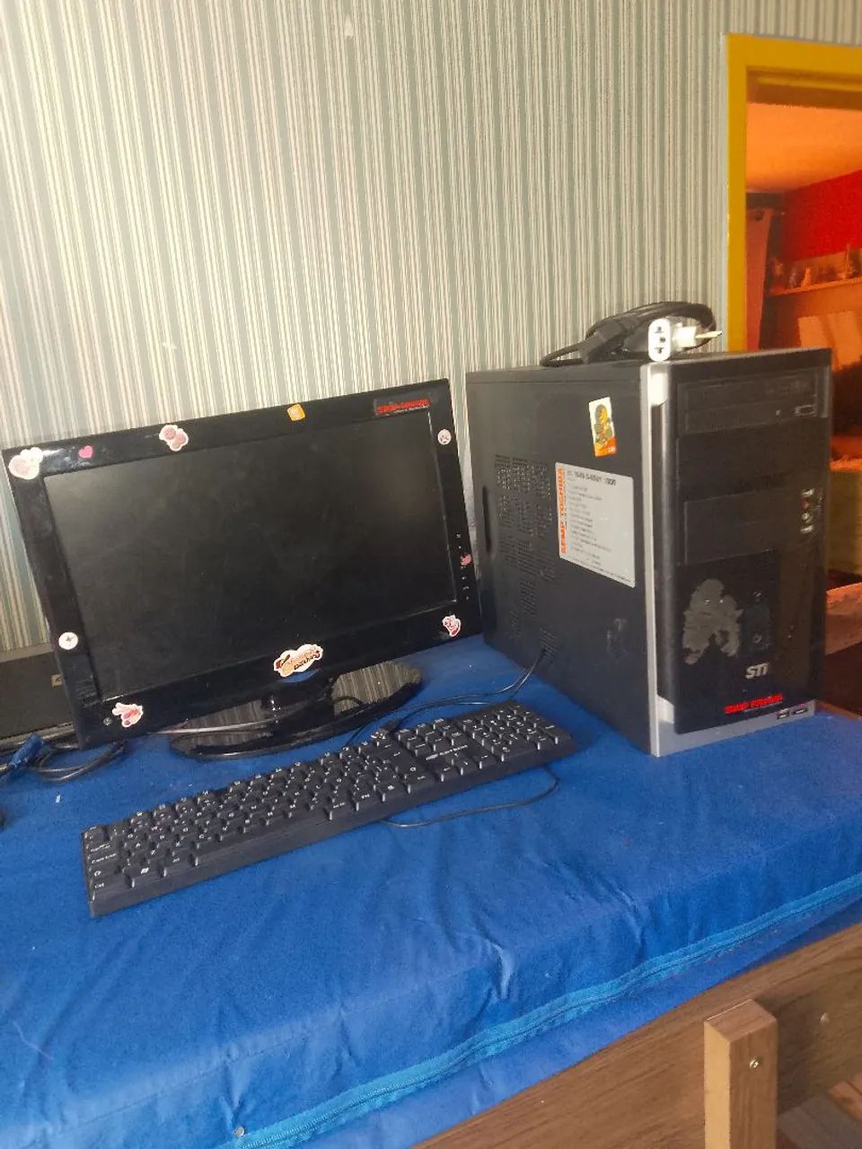 VENDO COMPUTADOR 