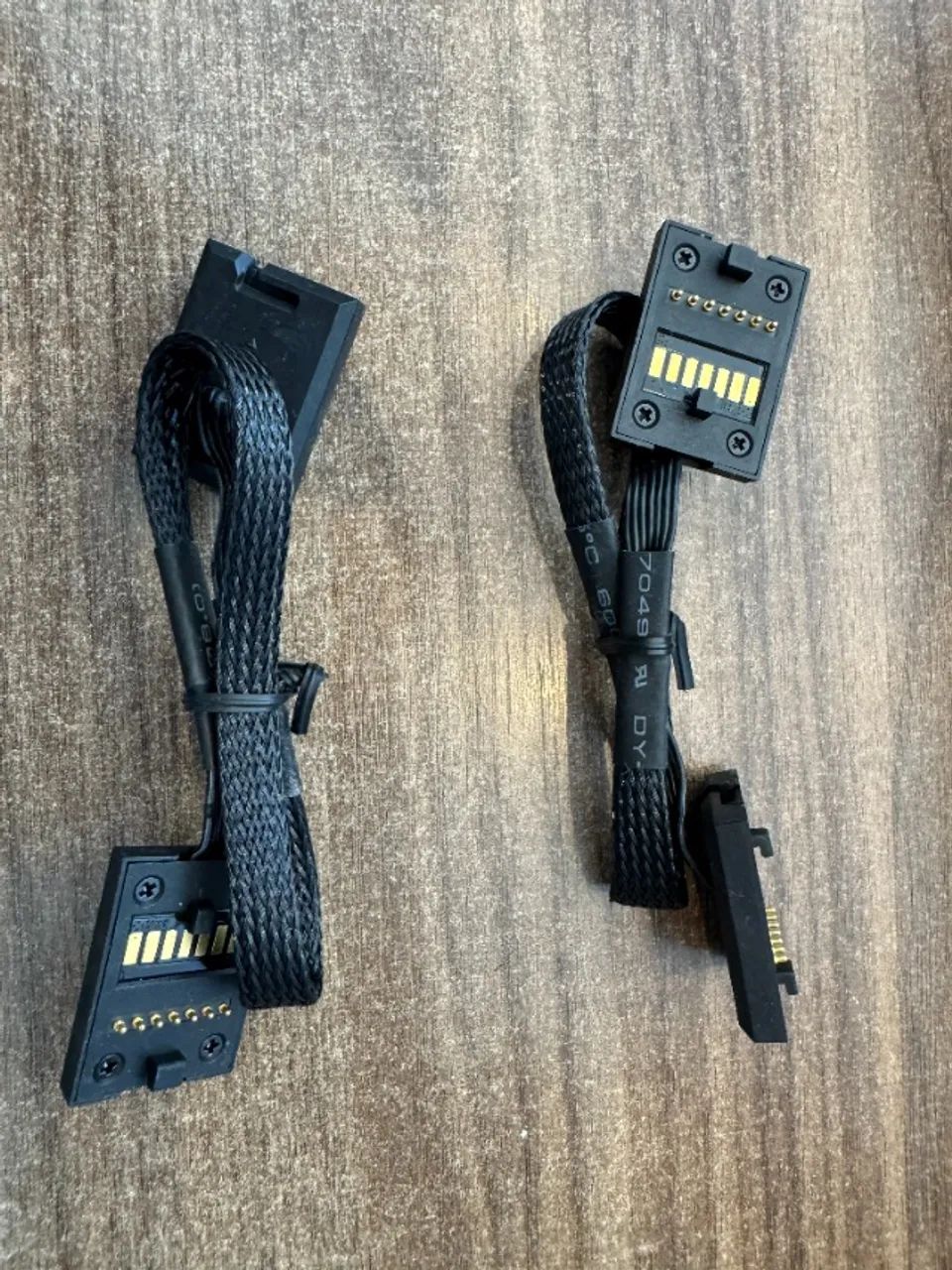 Lian Li UNI FAN Conector UNI FAN Controller Cable x 1 (P-7P) - Foto 2