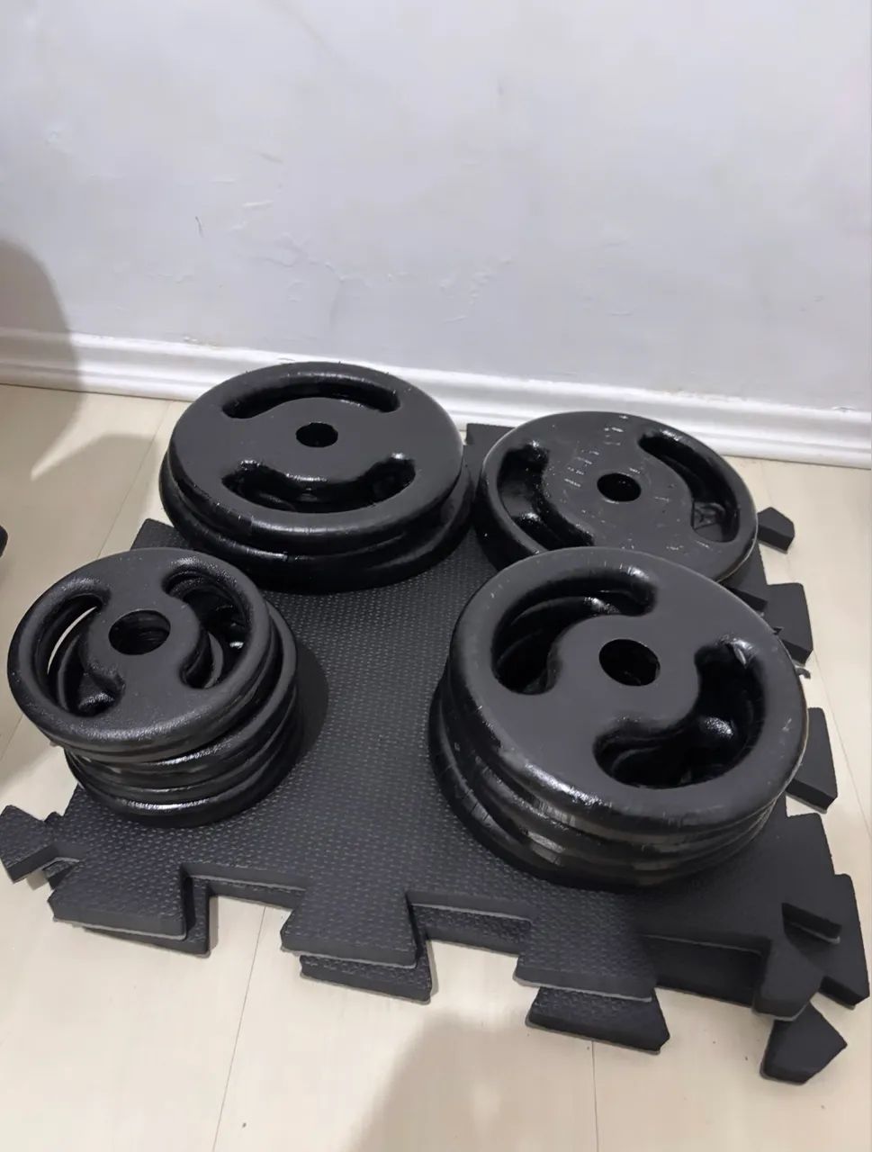 Anilhas de ferro em ótimo estado - Total: 72kg - Foto 2