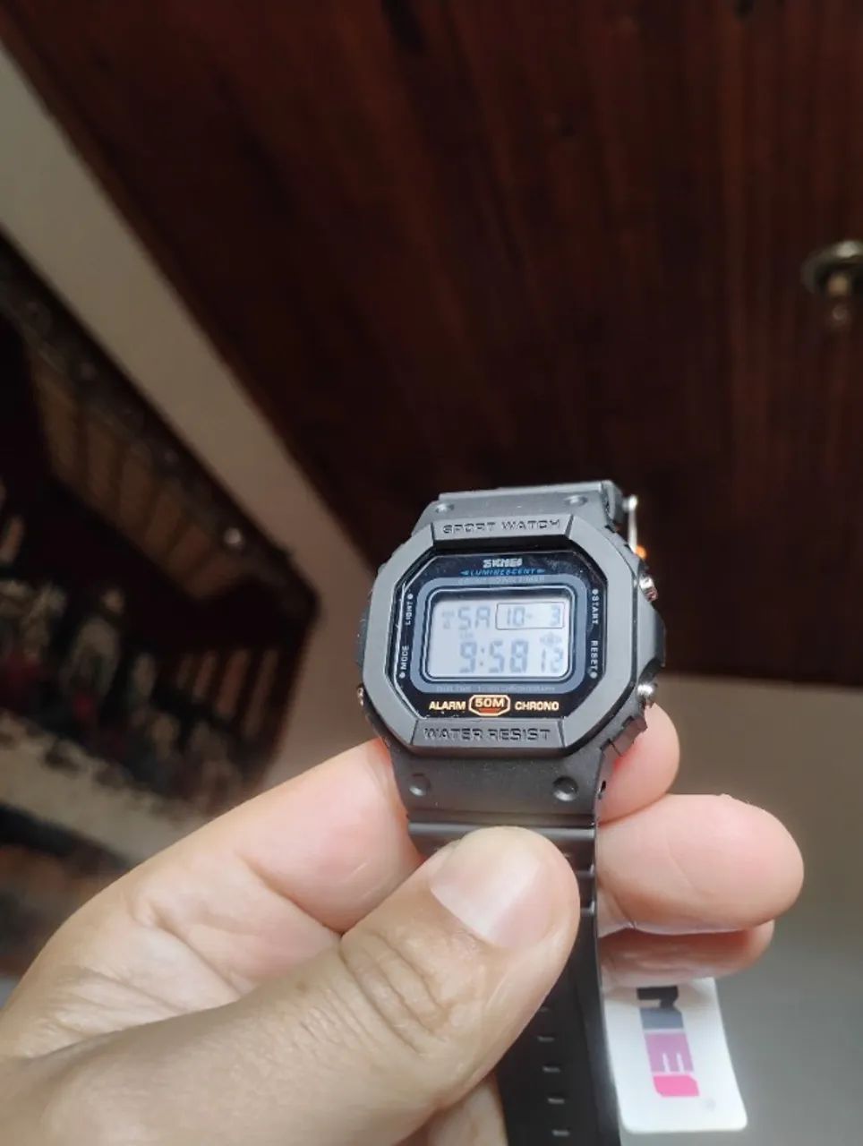 Relógio digital estilo gshock
