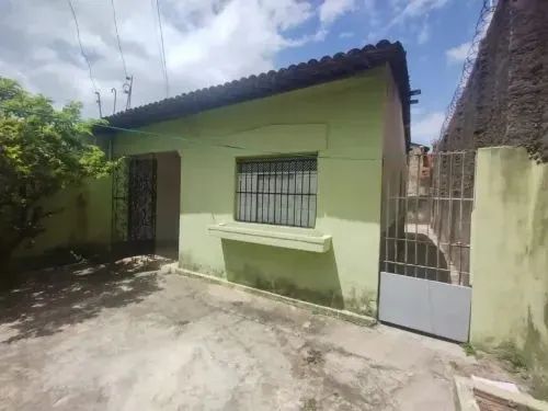 CASA BEM LOCALIZADA NA ÁGUAS LINDAS 