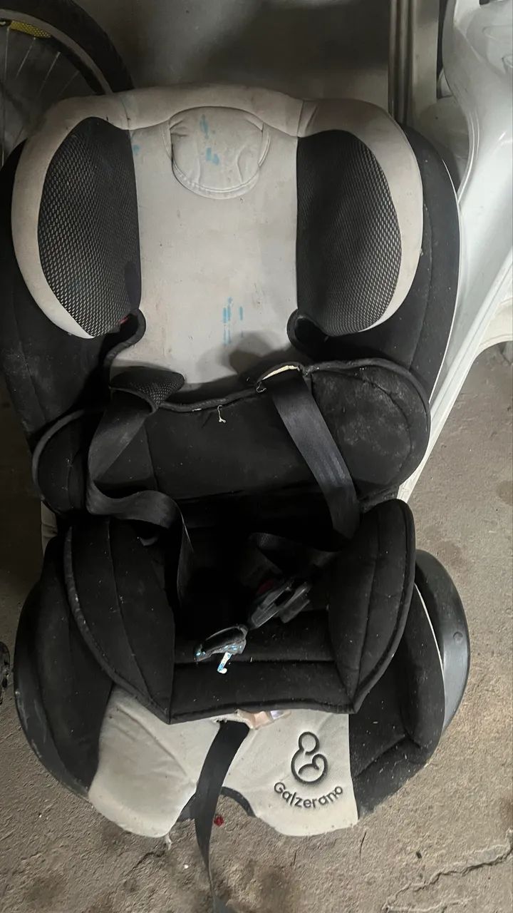 Cadeirinha de automóvel infantil 